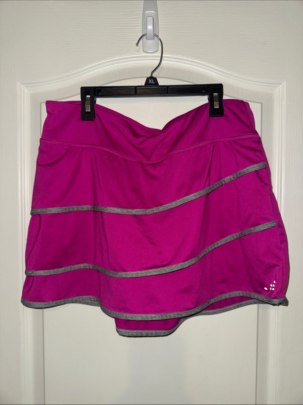 VTG Women’s Pink Athletic Skort with Contrast Trim